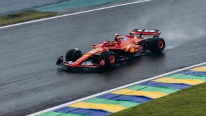 Ferrari, pazzesco, Hamilton se ne SCAPPA I “Molti nemici”: tifosi spiazzati e sotto choc