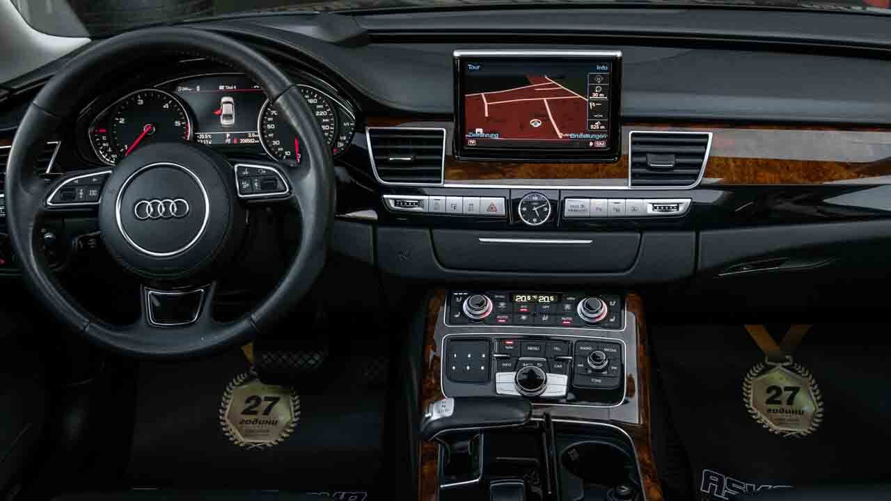 Ecco cosa è il sistema di infotainment delle auto: a cosa serve e come funziona