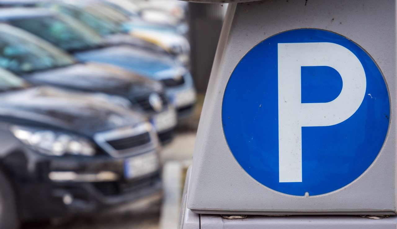 Cambia il sistema dei parcheggi e del pagamento in questa città: arrivano delle stangate pazzesche