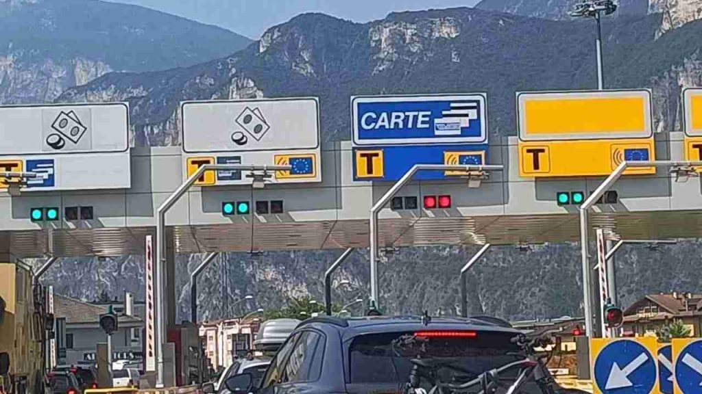 Telepass, il super sconto è servito: d’ora in avanti in autostrada paghi il 60% in meno